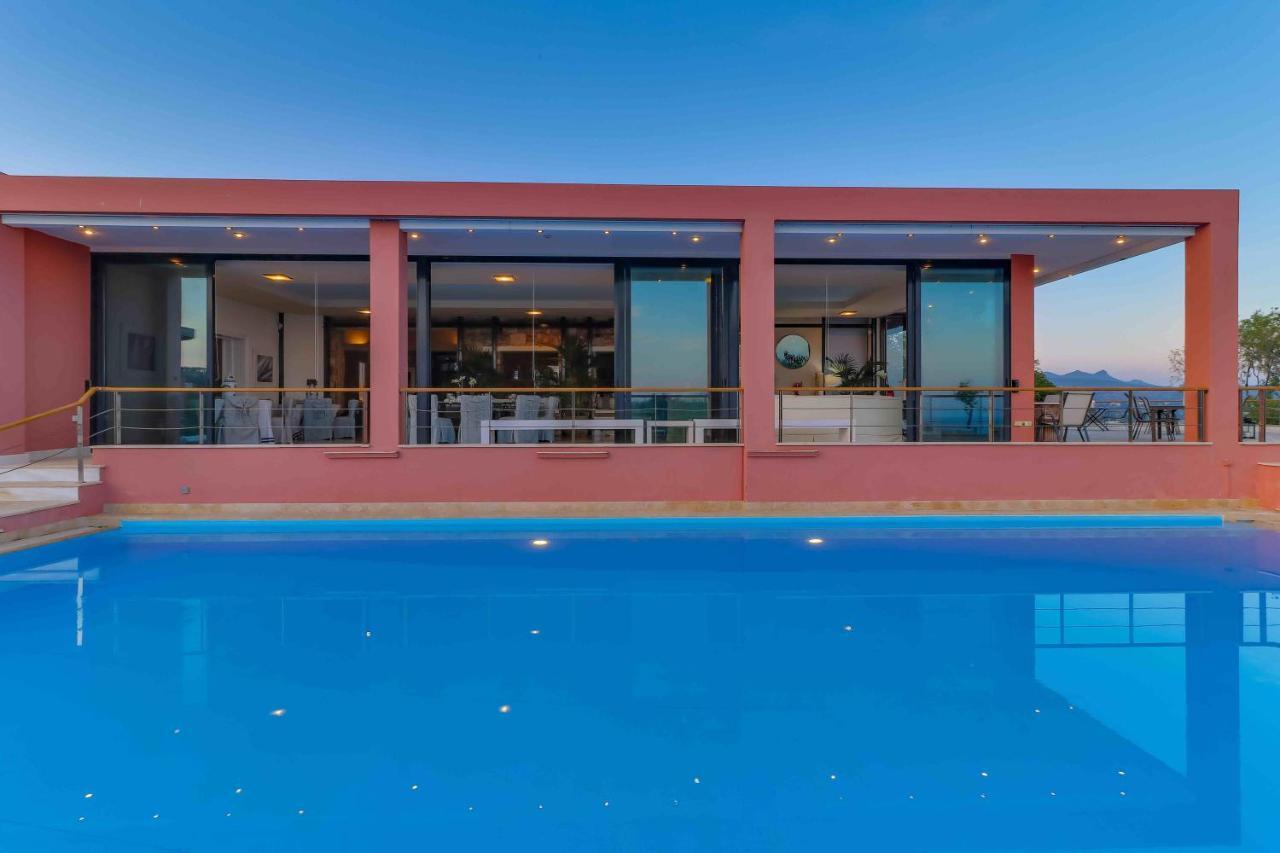 Black Diamond Beachfront Pool Villa Pasithea In Sounio, Athens Sounion Exterior foto