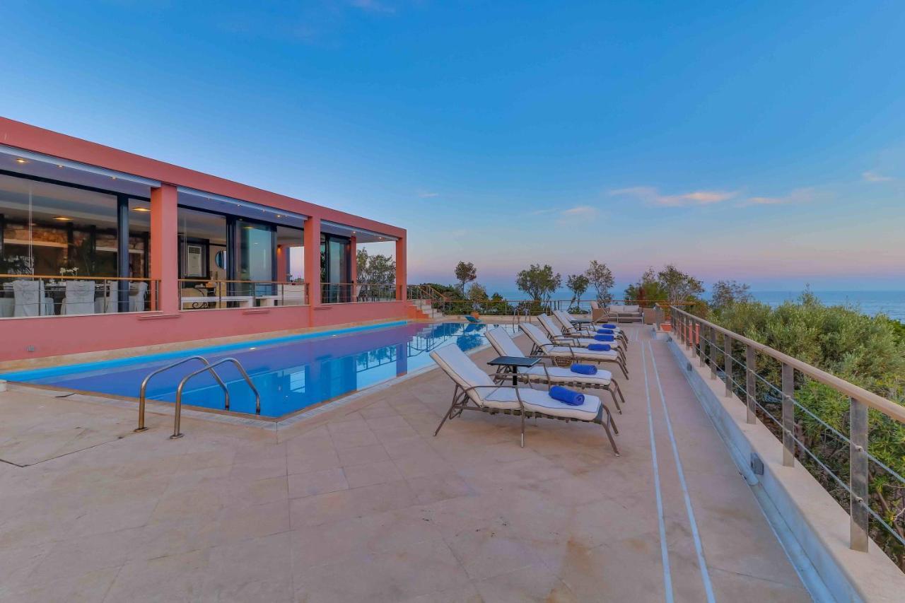 Black Diamond Beachfront Pool Villa Pasithea In Sounio, Athens Sounion Exterior foto